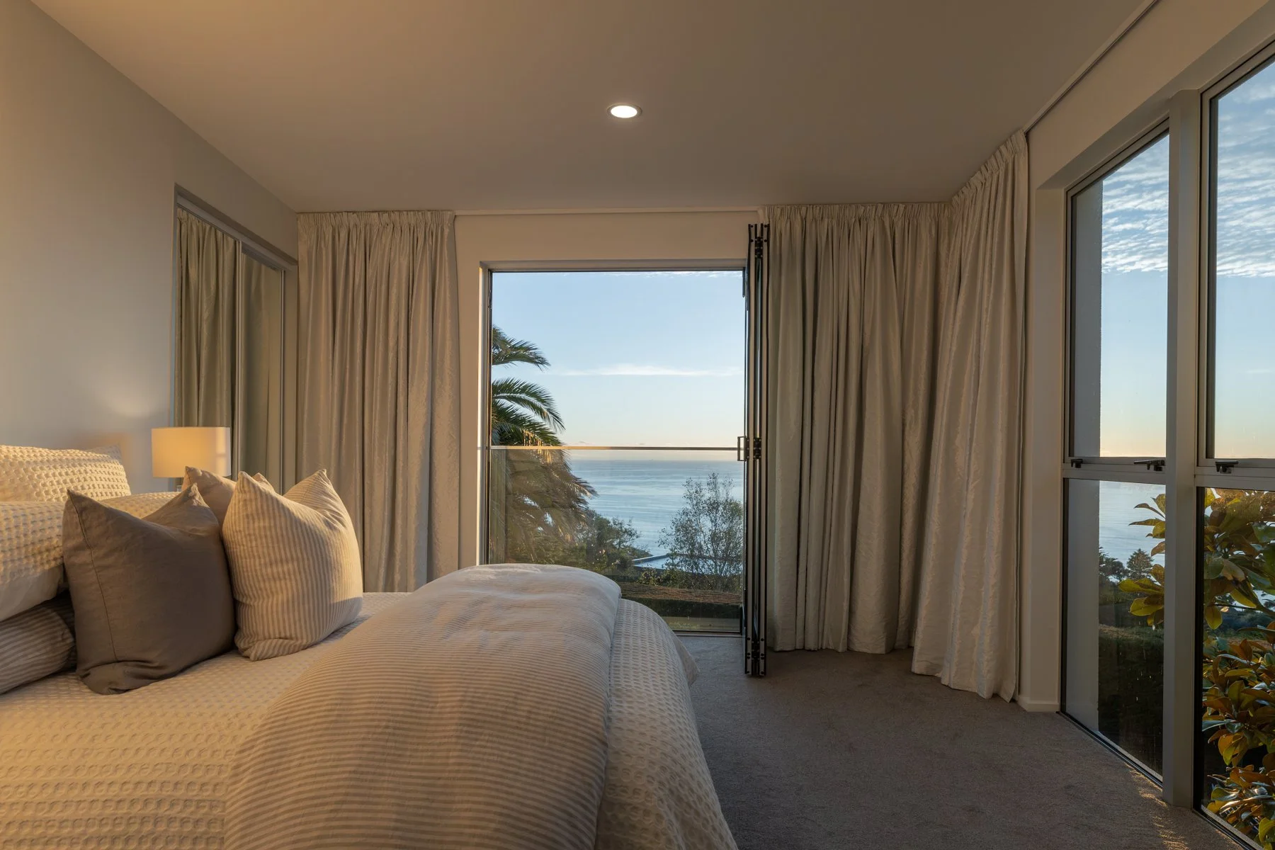 Architecturally designed home at 9 Peninsula View photographed by Parallax Films